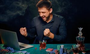 Read more about the article The Pros and Cons of Online Casinos in Victoria: What You Need to Know